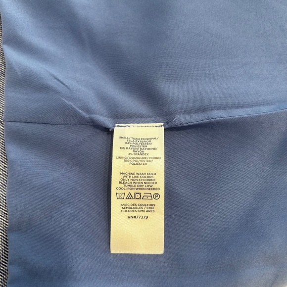 Ann Taylor The Cutaway Blazer in Cross Weave - Light Blue Chambray - 8R - Picture 6 of 10